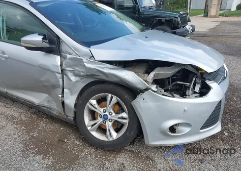 2013 Ford Focus Se z USA, uszkodzony, nr VIN 1FADP3F29DL125791